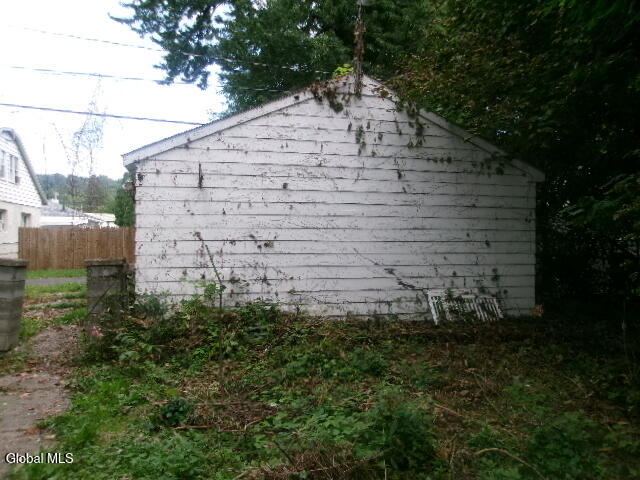 558 3rd Avenue Troy NY 12182