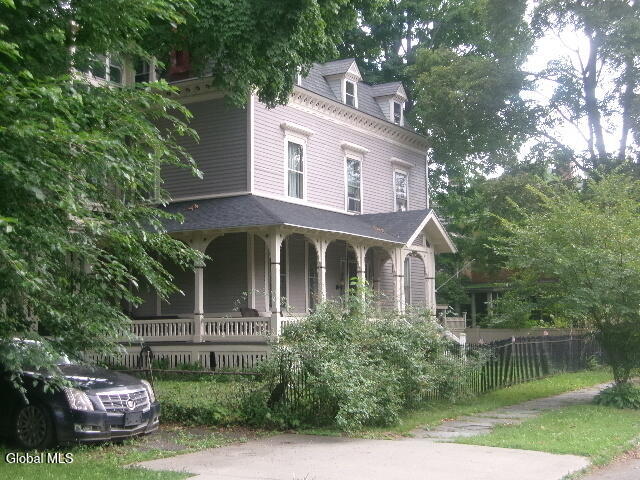 558 3rd Avenue Troy NY 12182