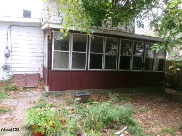 558 3rd Avenue Troy NY 12182