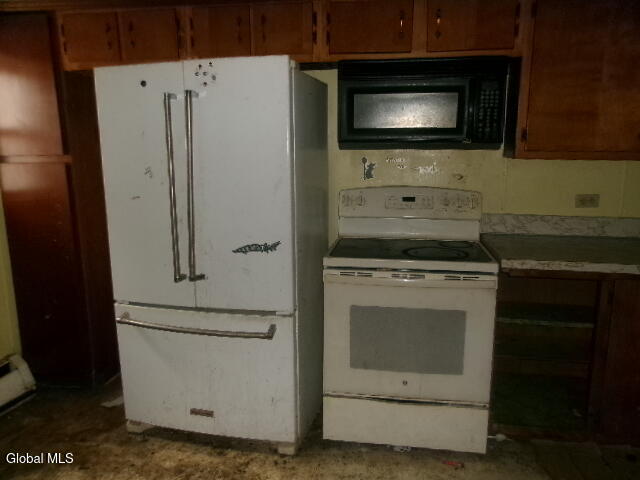 558 3rd Avenue Troy NY 12182