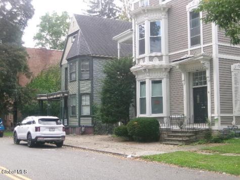 558 3rd Avenue Troy NY 12182