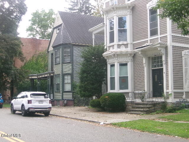 558 3rd Avenue Troy NY 12182