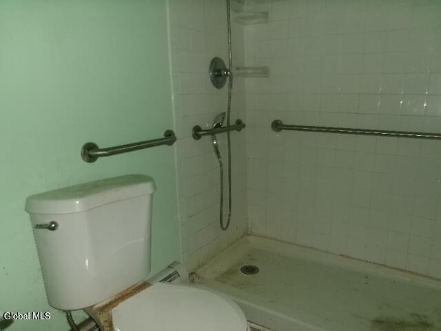558 3rd Avenue Troy NY 12182