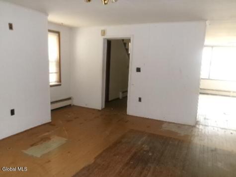 558 3rd Avenue Troy NY 12182