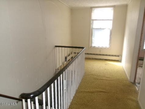 558 3rd Avenue Troy NY 12182