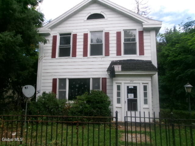558 3rd Avenue Troy NY 12182
