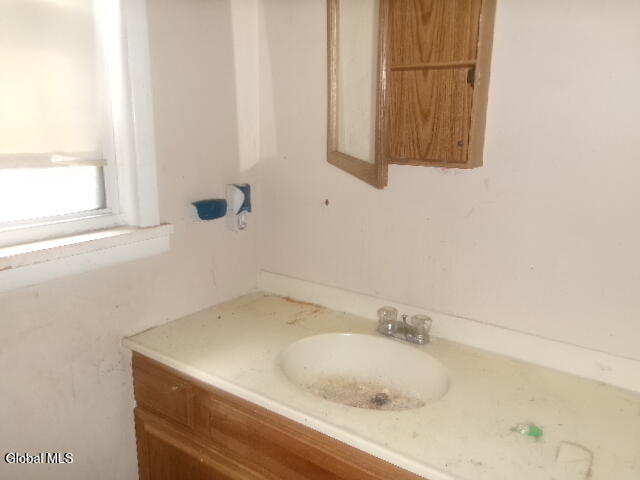 558 3rd Avenue Troy NY 12182
