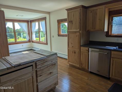 9042 Graphite Mountain Road Hague NY 12836
