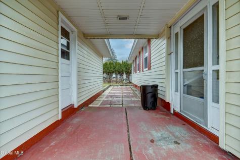 22 Julia Street Amsterdam NY 12010
