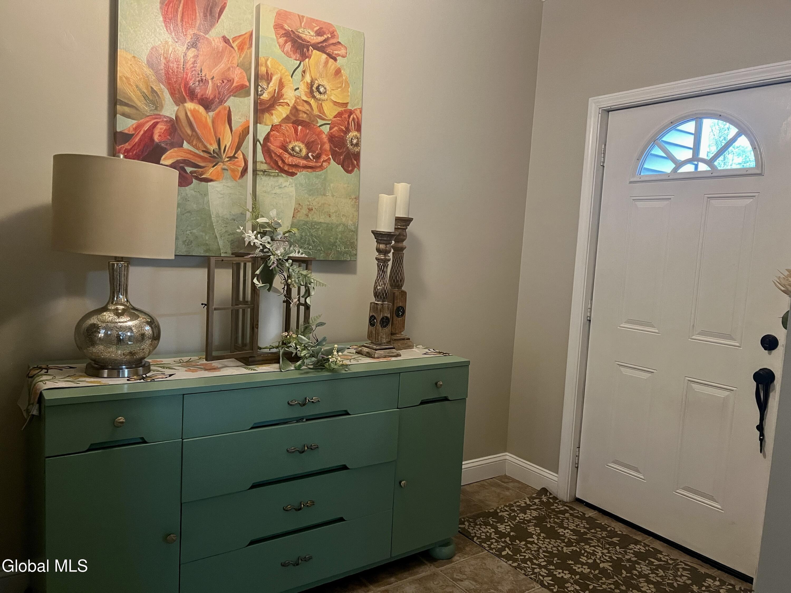 207 E Sunnyside Queensbury NY 12804