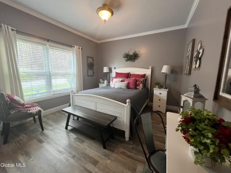 207 E Sunnyside Queensbury NY 12804