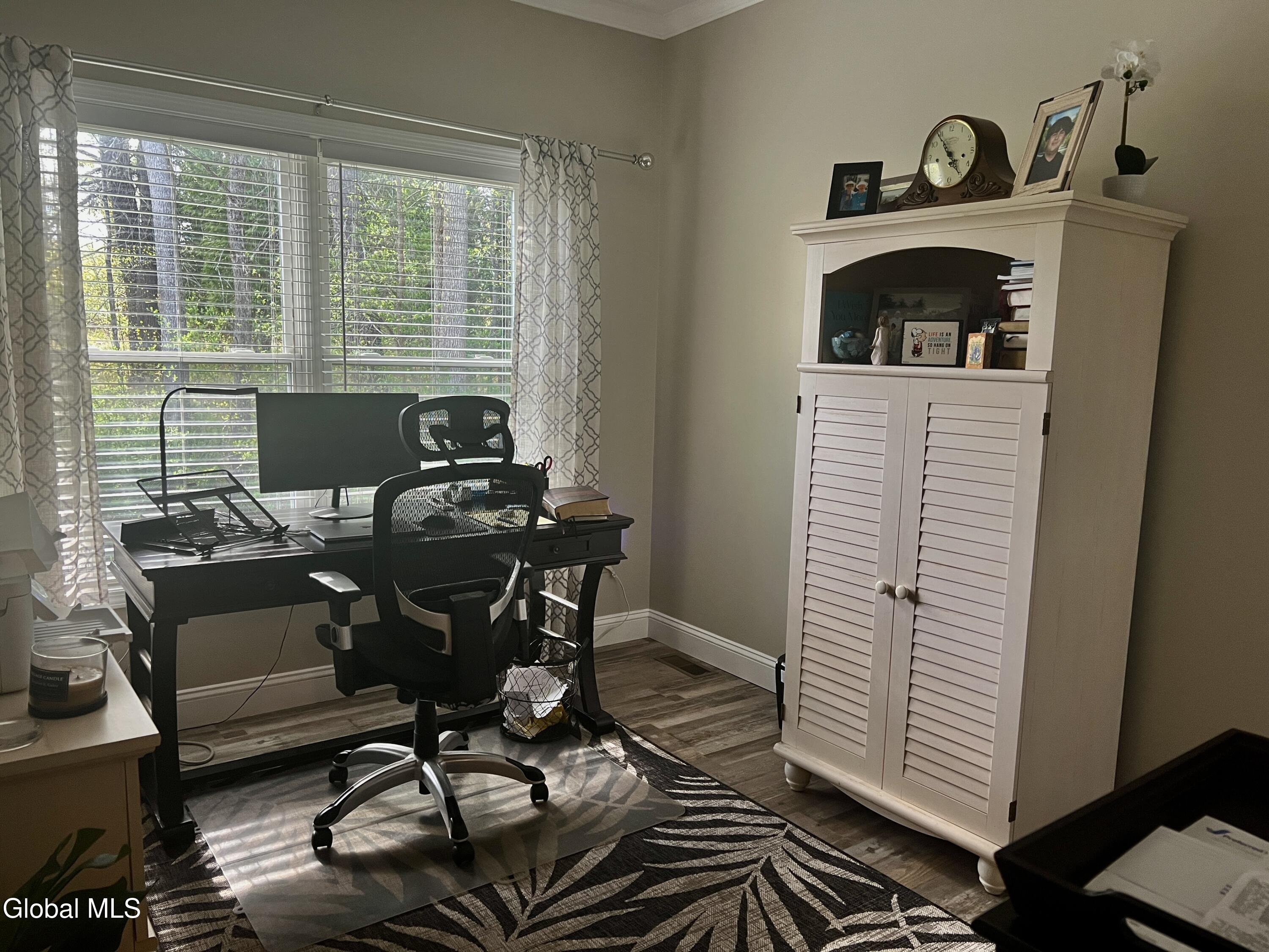207 E Sunnyside Queensbury NY 12804