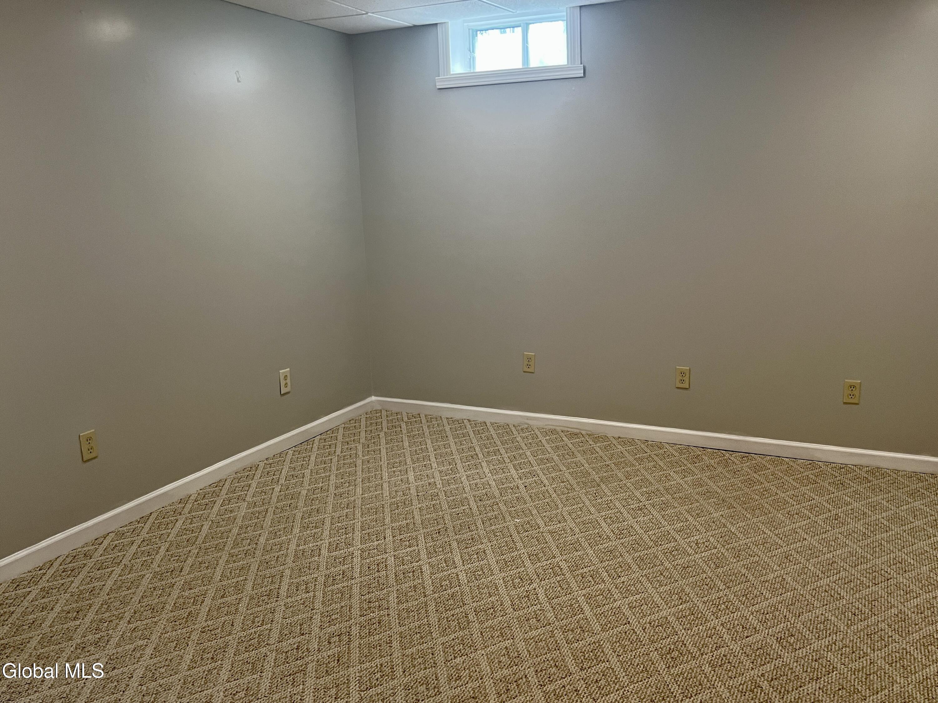 207 E Sunnyside Queensbury NY 12804