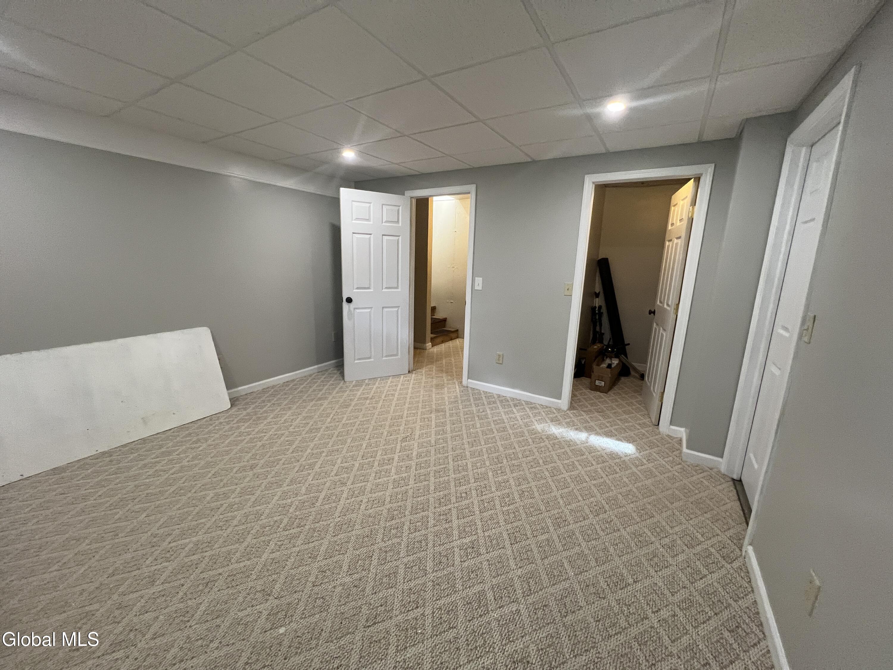 207 E Sunnyside Queensbury NY 12804