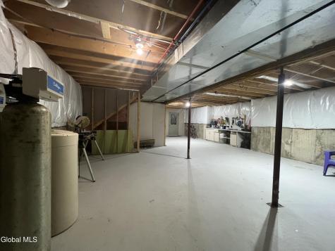 207 E Sunnyside Queensbury NY 12804