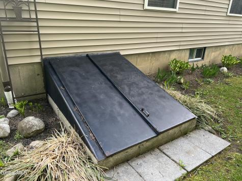 207 E Sunnyside Queensbury NY 12804