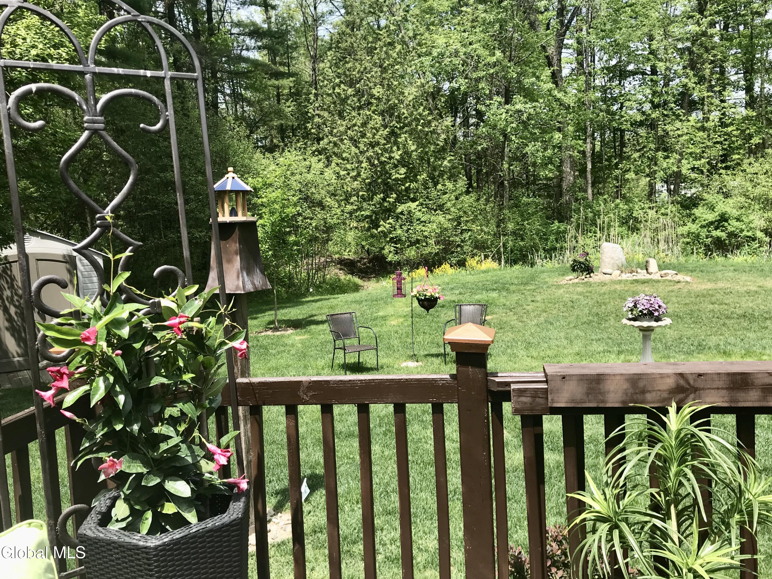 207 E Sunnyside Queensbury NY 12804