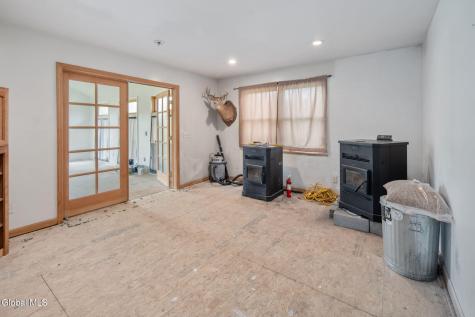 113 Bluebird Lane Gloversville NY 12078