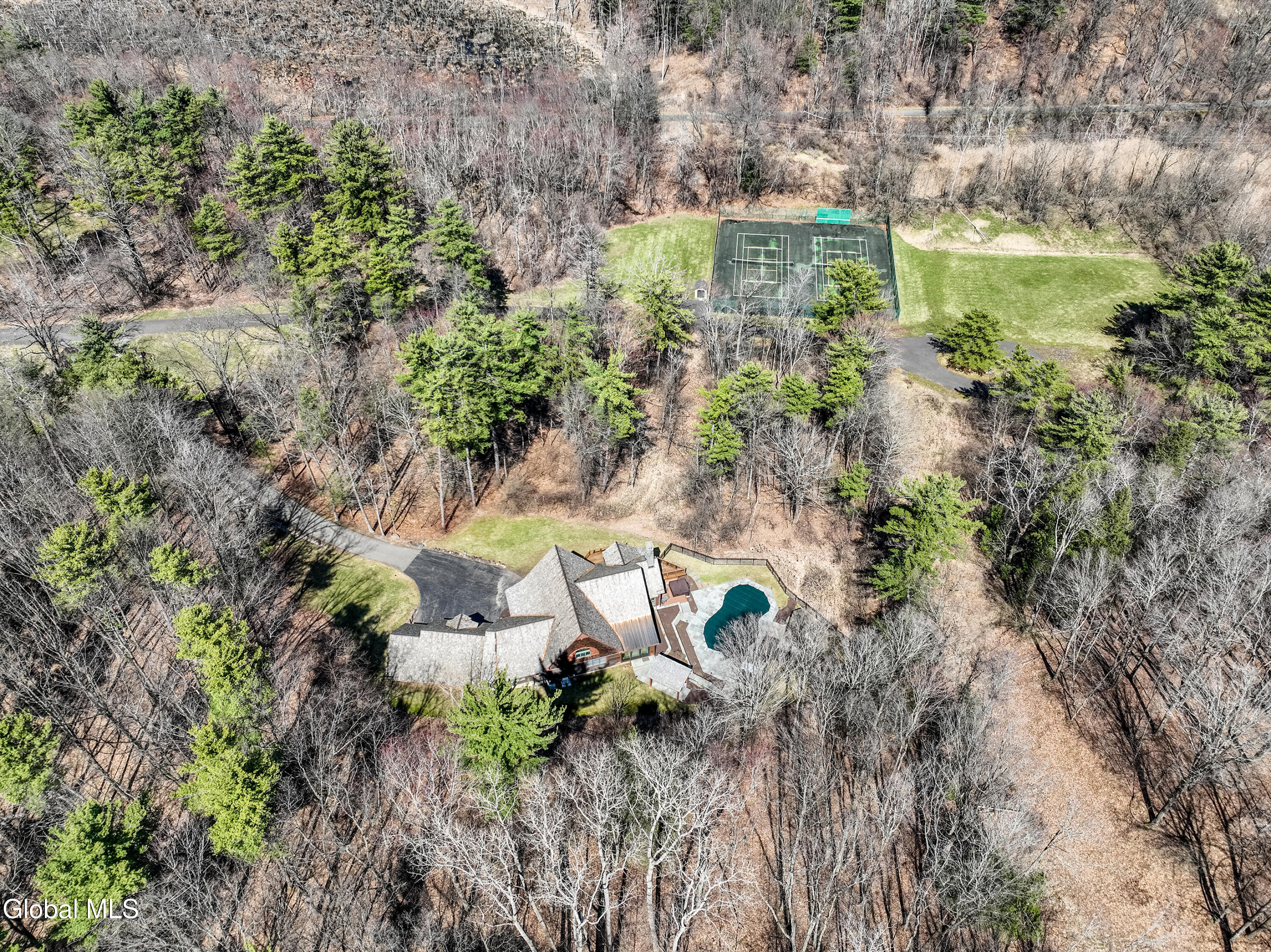 35 Shaker Bay Road Latham NY 12110
