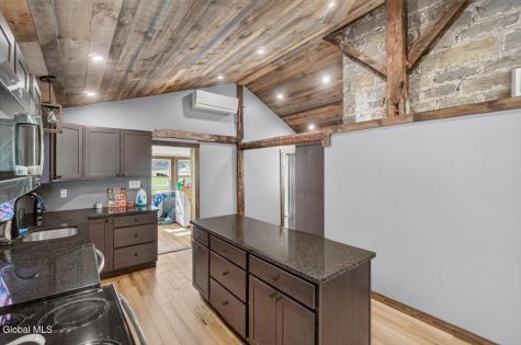 586-592 Starr Road Ravena NY 12143
