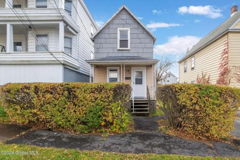 556 Clarendon Street Schenectady NY 12308