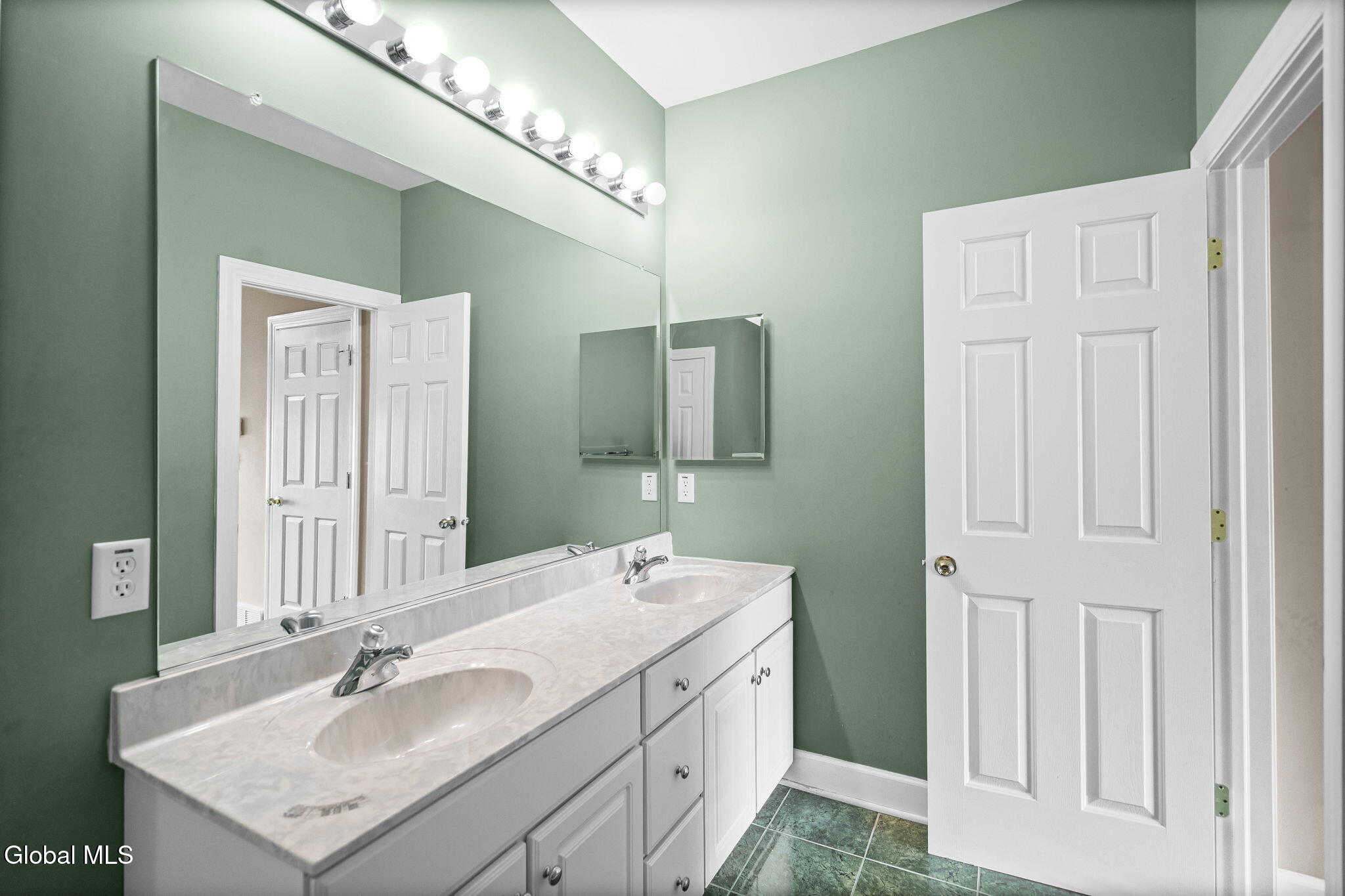29 Lori Jean Place Troy NY 12182