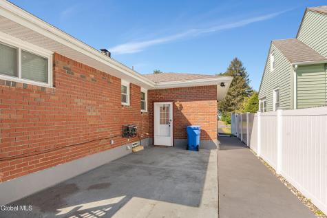65 Rose Court Albany NY 12209