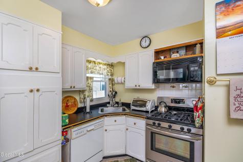 65 Rose Court Albany NY 12209