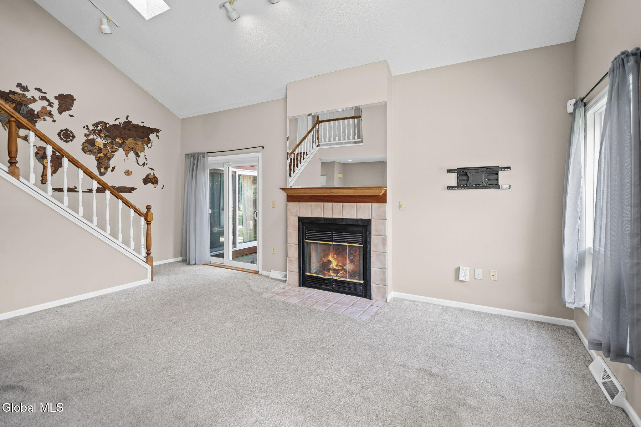 18 Lillian Lane Troy NY 12180