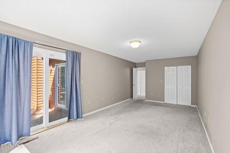 18 Lillian Lane Troy NY 12180