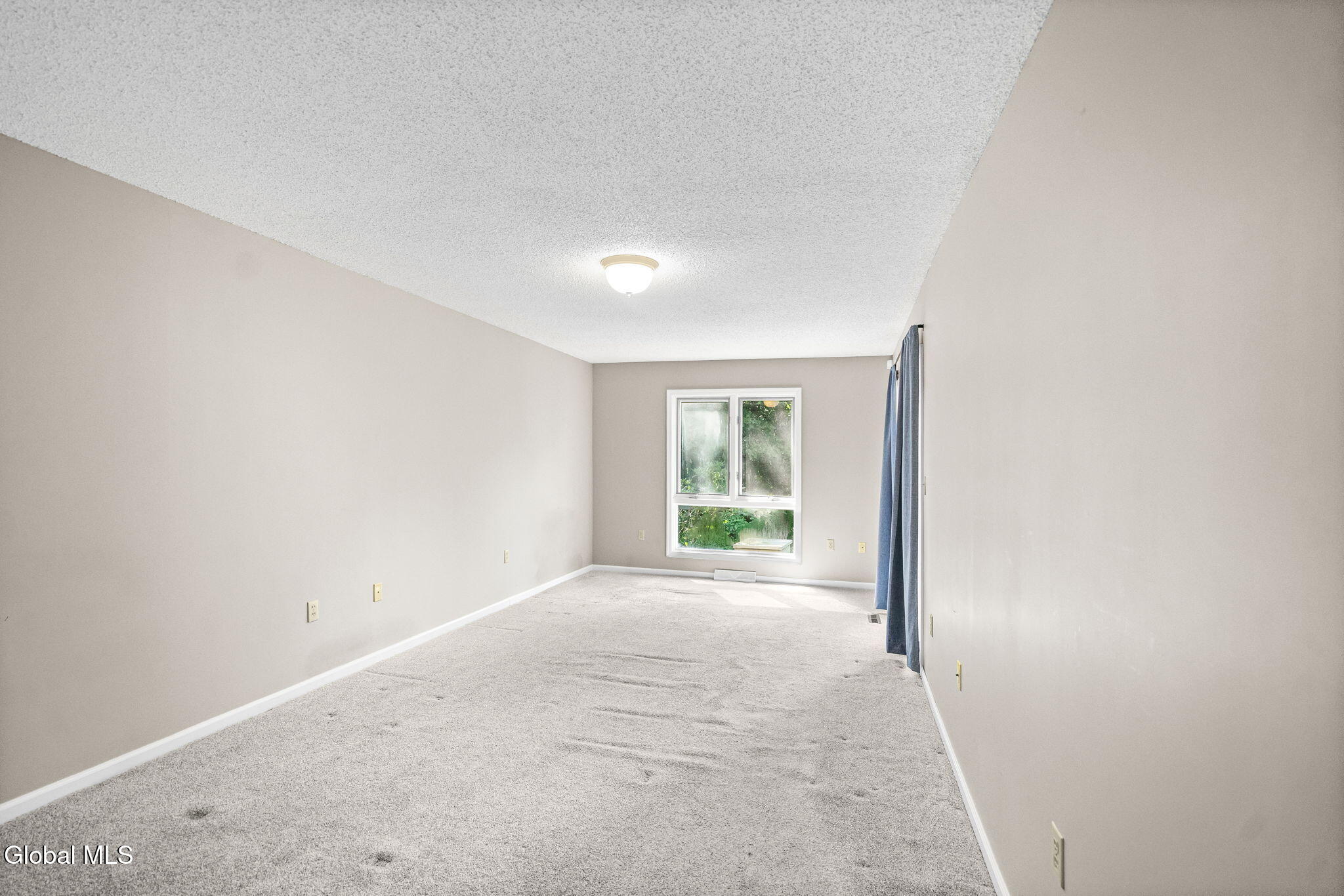 18 Lillian Lane Troy NY 12180