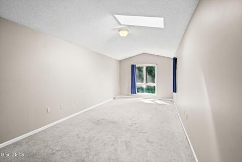 18 Lillian Lane Troy NY 12180