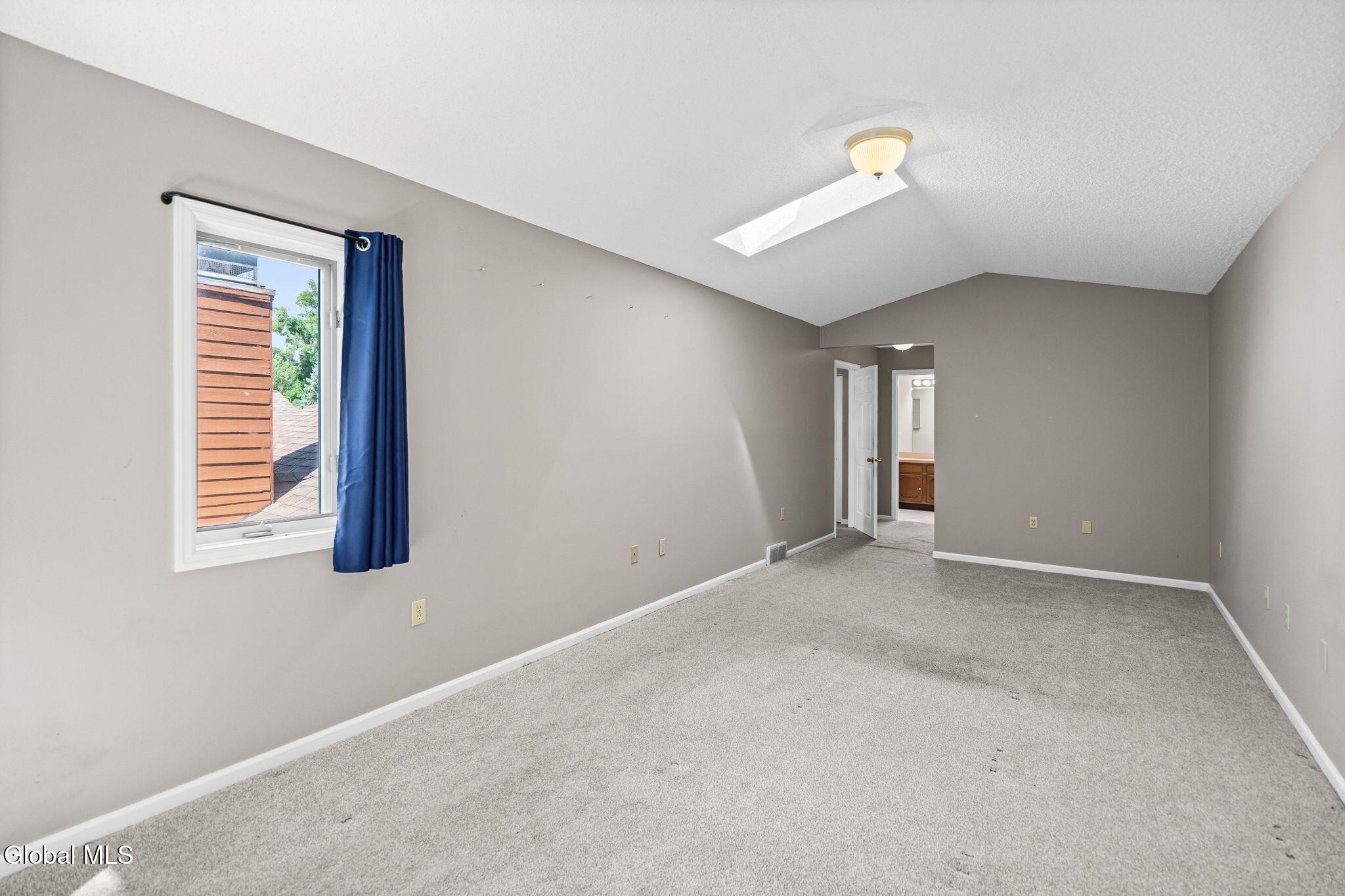 18 Lillian Lane Troy NY 12180