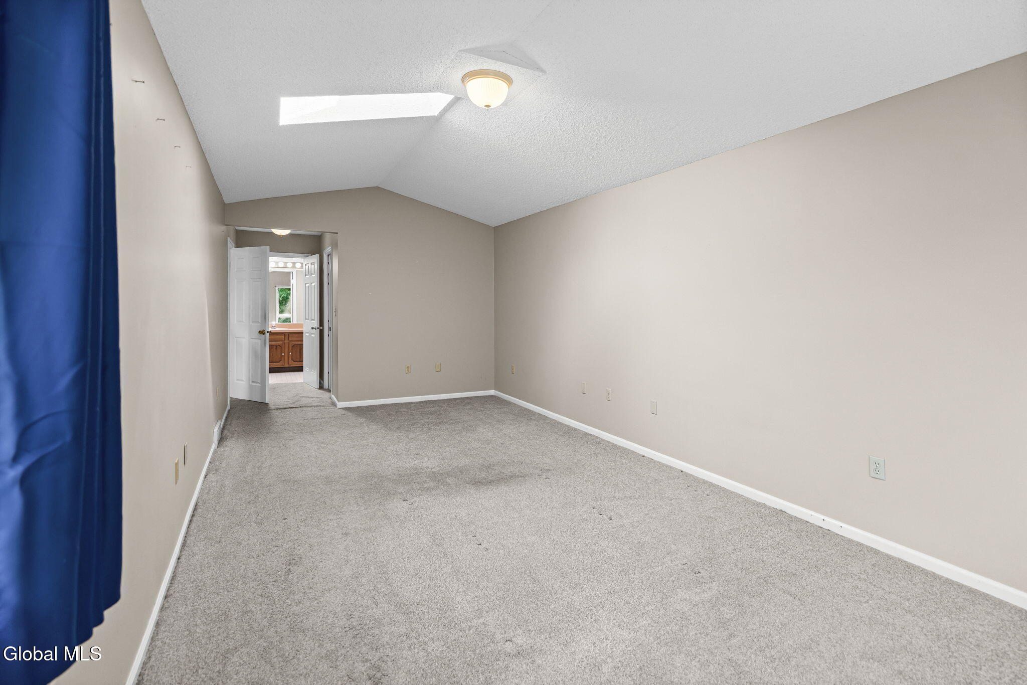 18 Lillian Lane Troy NY 12180