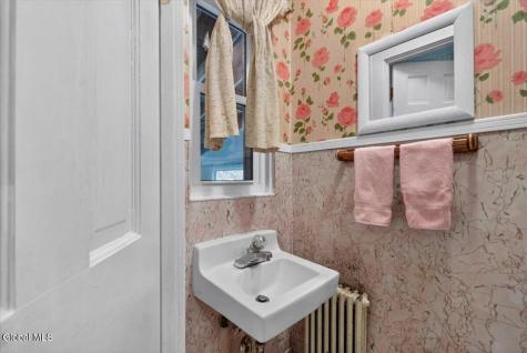 12 Mellon Avenue Troy NY 12180