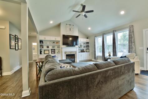 9 Catalina Drive Ballston Spa NY 12020