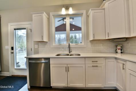 9 Catalina Drive Ballston Spa NY 12020
