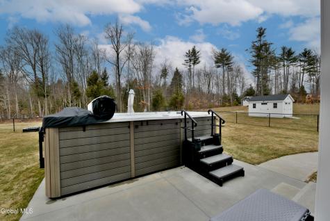 9 Catalina Drive Ballston Spa NY 12020
