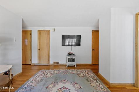 25 Columbia Street Amsterdam NY 12010
