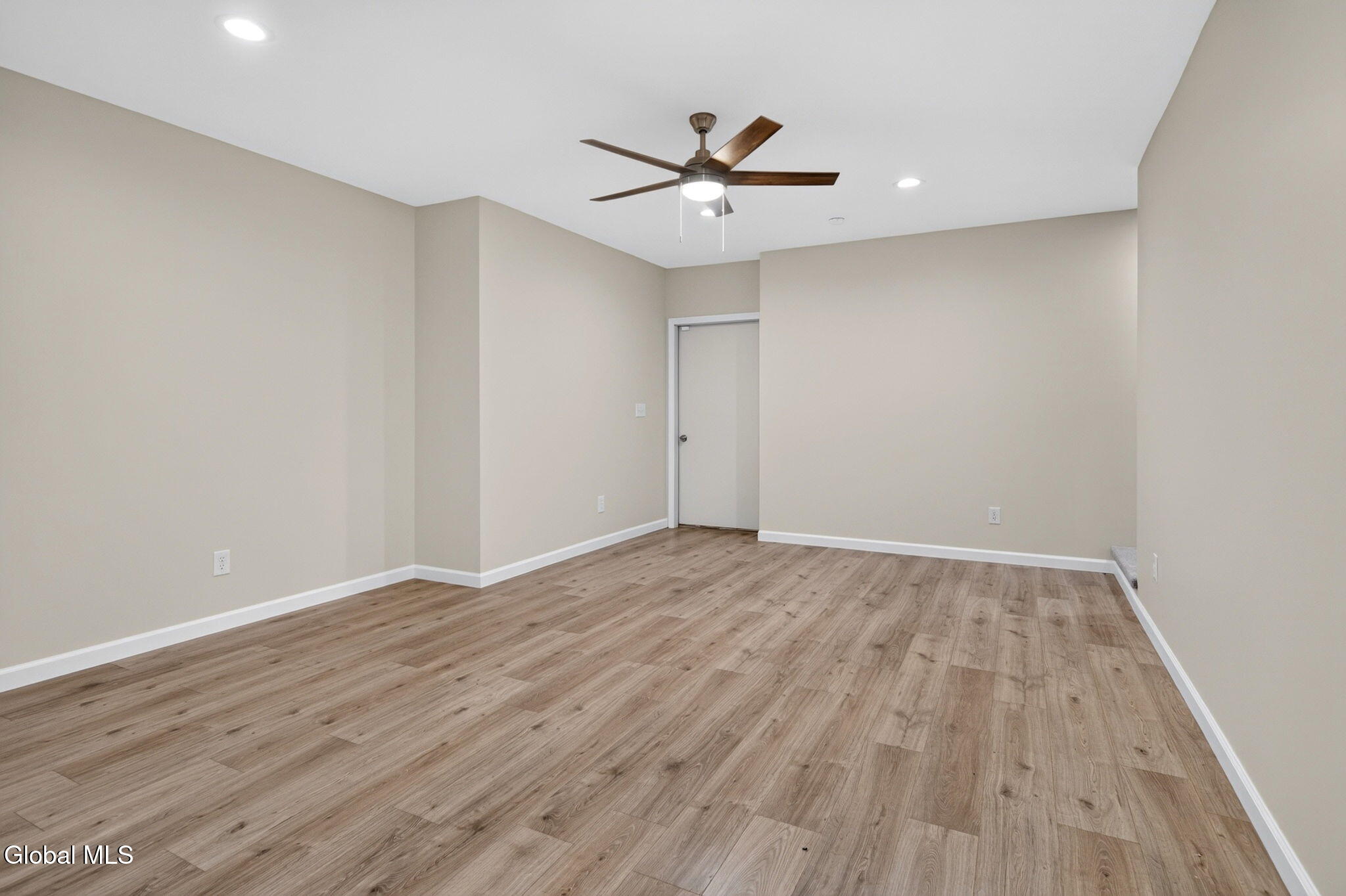 25 Outlet Road Ballston Lake NY 12019