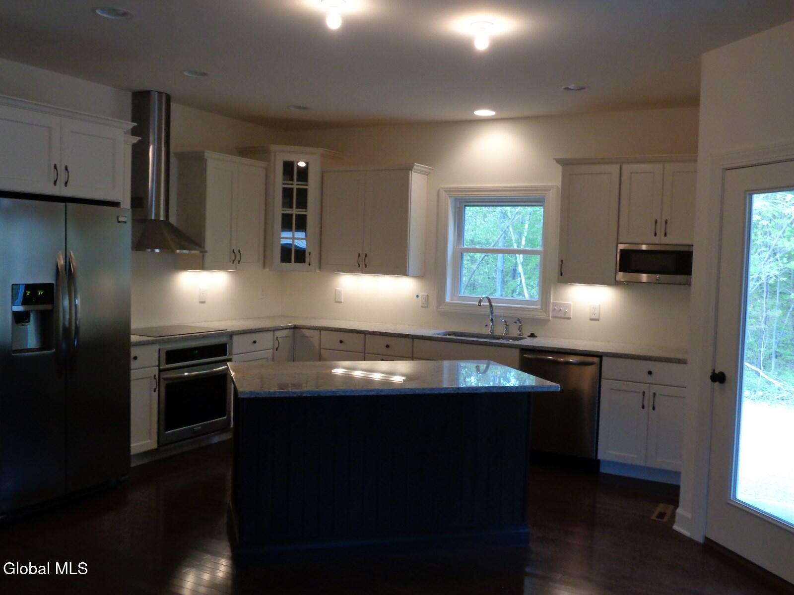19 Jack Drive Mechanicville NY 12118