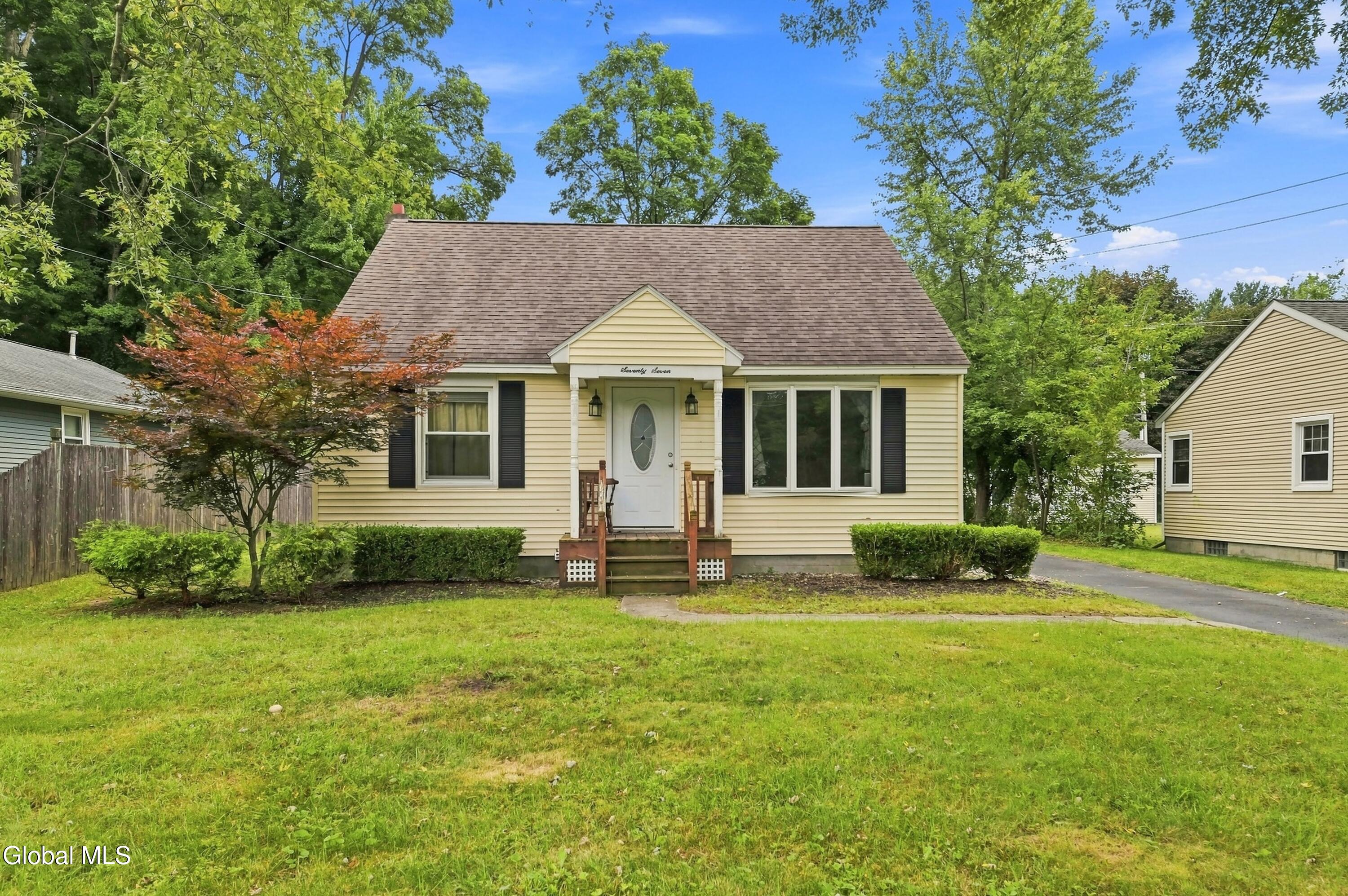 77 Willow Street Guilderland NY 12084