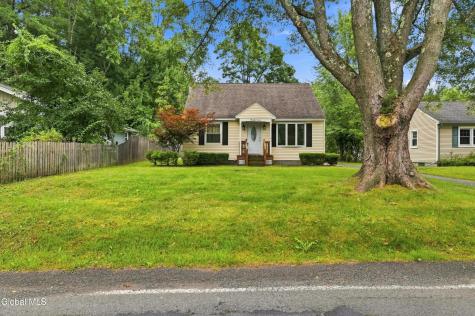 77 Willow Street Guilderland NY 12084