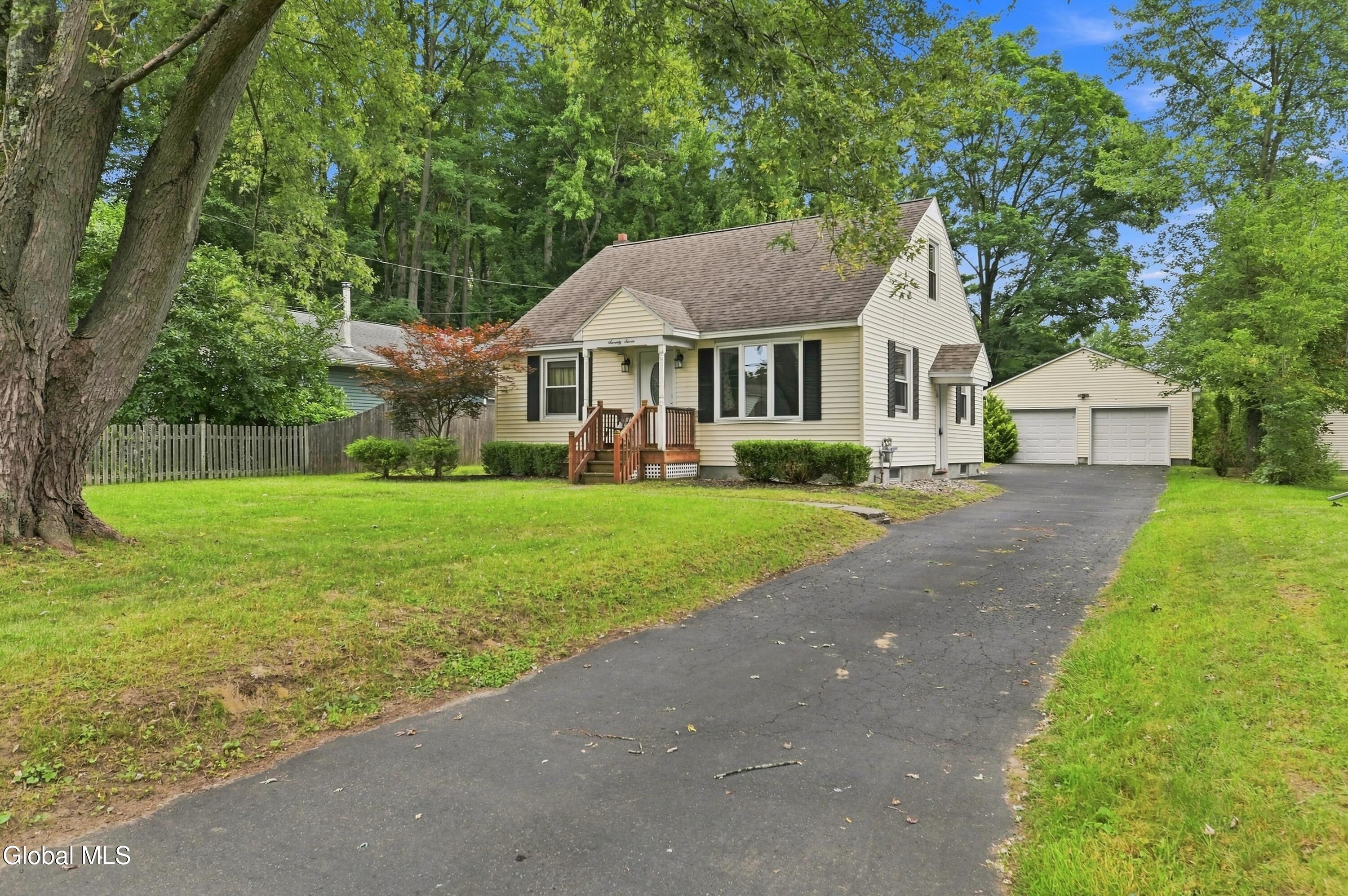77 Willow Street Guilderland NY 12084