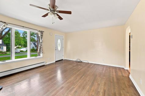 77 Willow Street Guilderland NY 12084