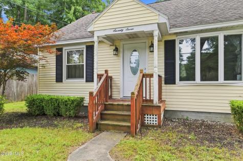 77 Willow Street Guilderland NY 12084