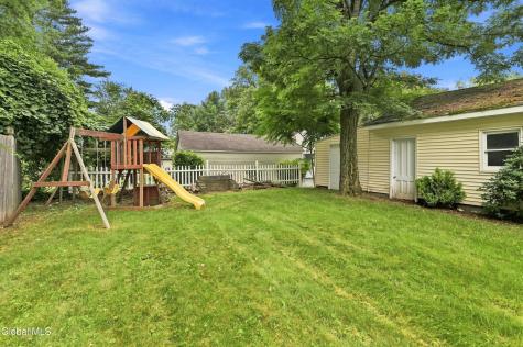 77 Willow Street Guilderland NY 12084