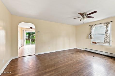 77 Willow Street Guilderland NY 12084