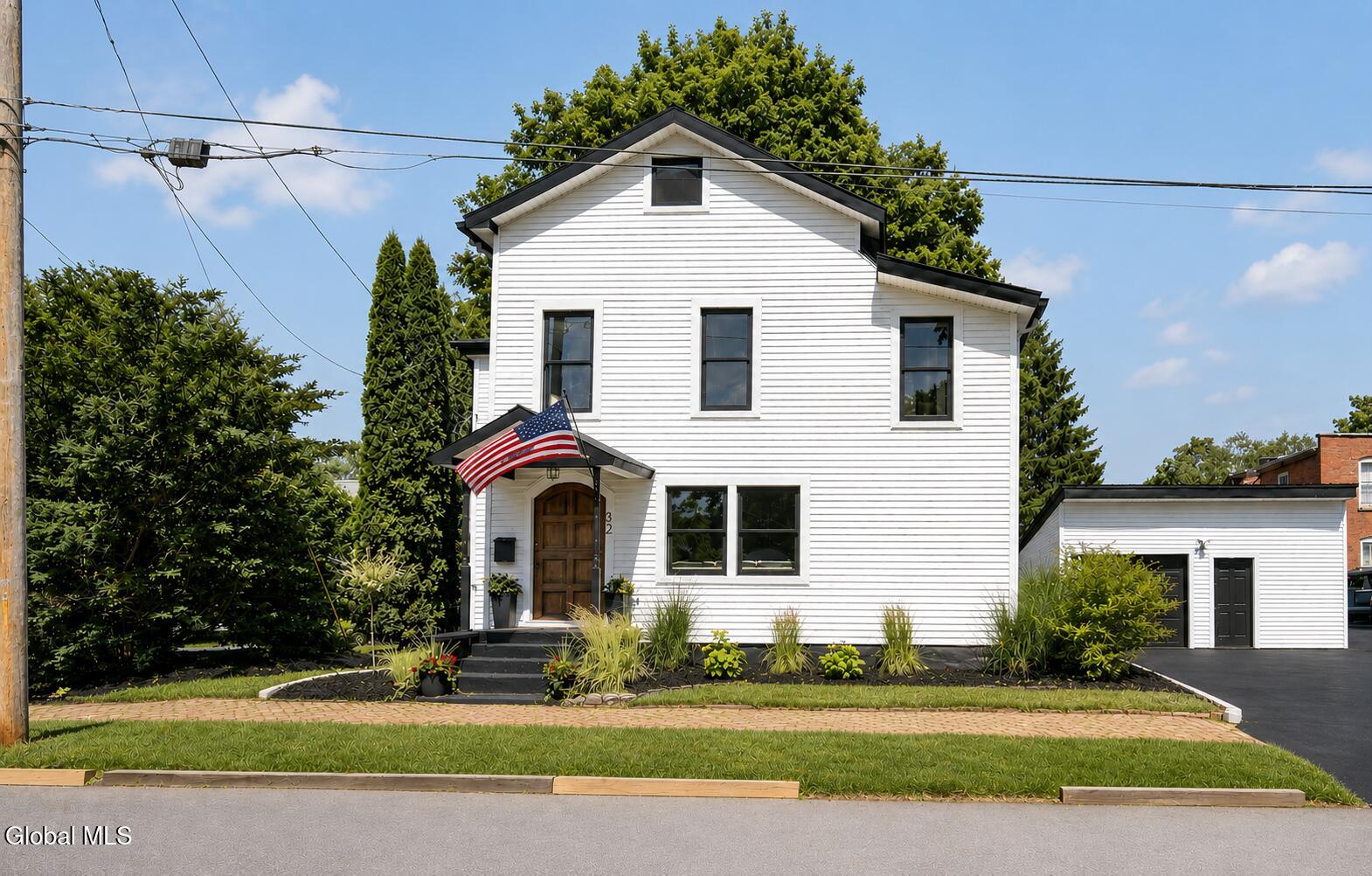 82 Ludlow Street Saratoga Springs NY 12866