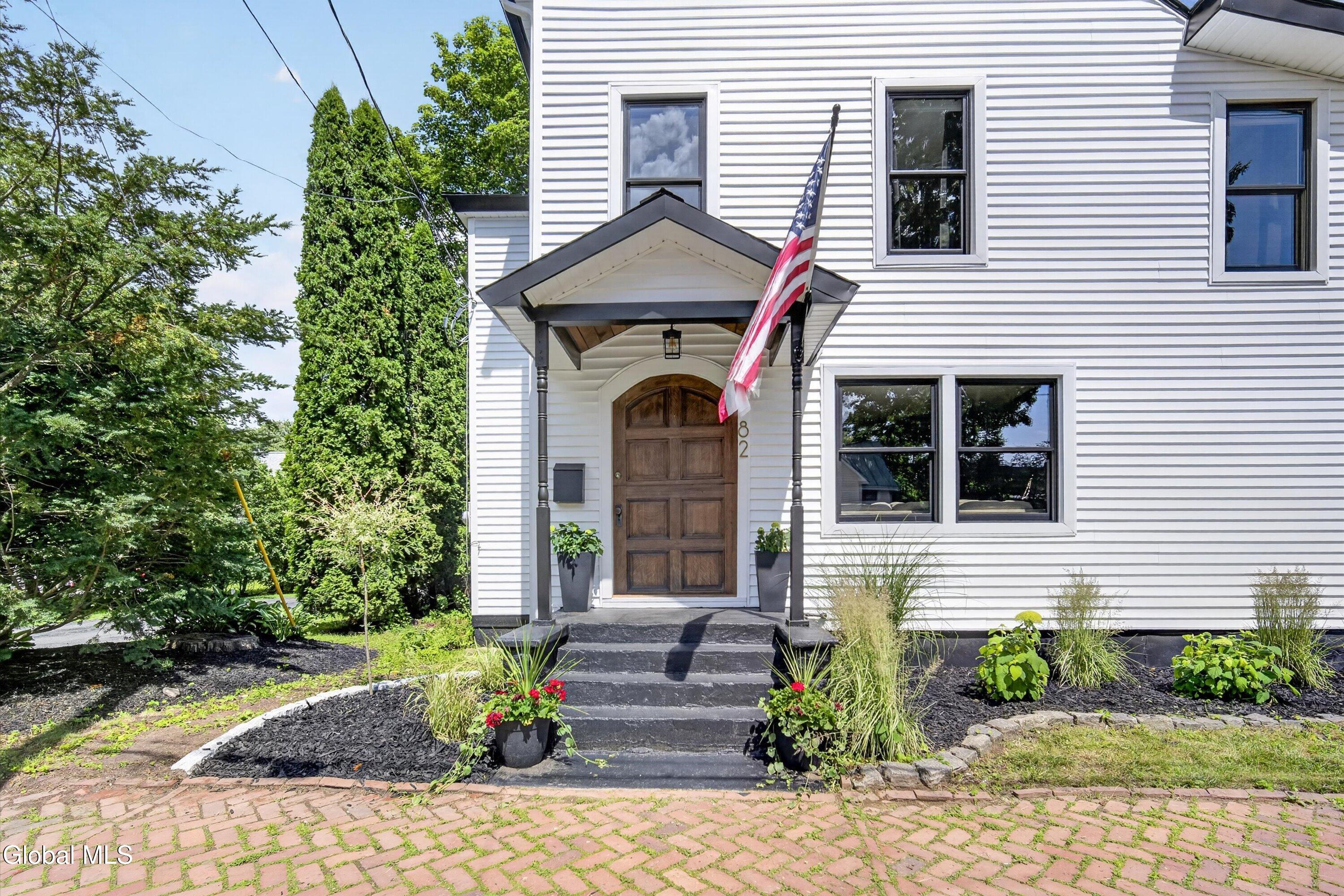 82 Ludlow Street Saratoga Springs NY 12866